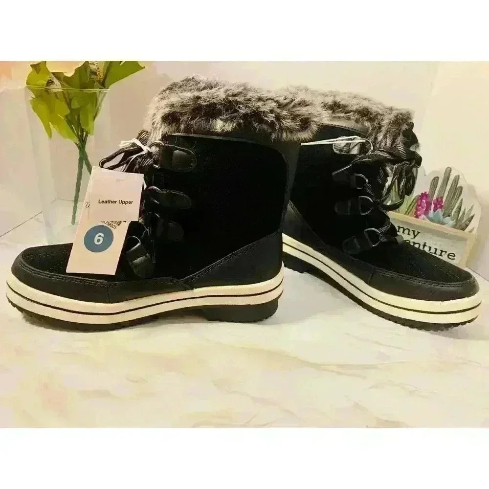 Universal Thread women black